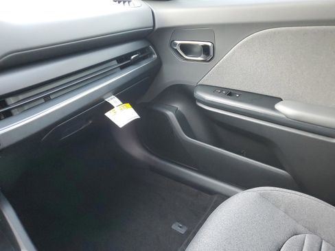 New 2025 Kia K4 EX image 24