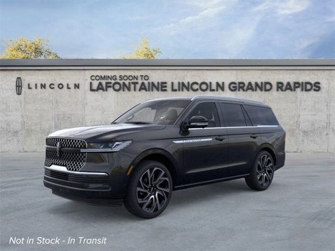 New 2026 Lincoln Navigator Reserve image 1