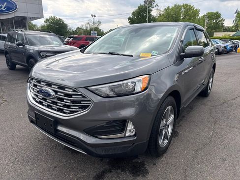 Used 2022 Ford Edge SEL w/ Convenience Package AWD/4WD image 2