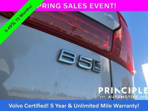 Certified 2025 Volvo XC60 B5 Core image 16