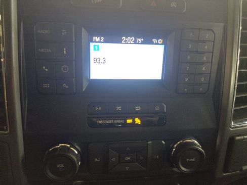 Used 2018 Ford F150 XLT RWD image 25