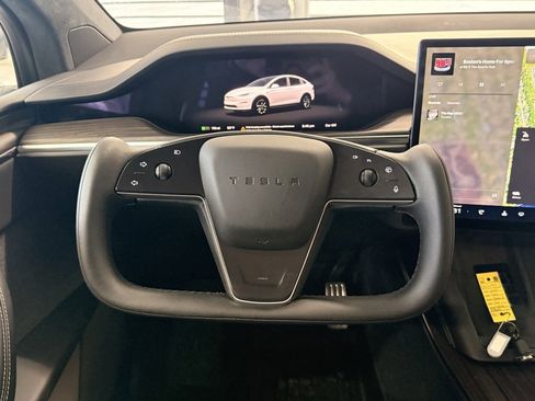 Used 2023 Tesla Model X image 26