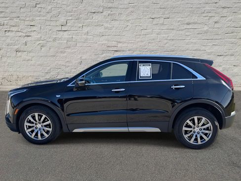 Used 2022 Cadillac XT4 Premium Luxury w/ Safety Alert Package image 2