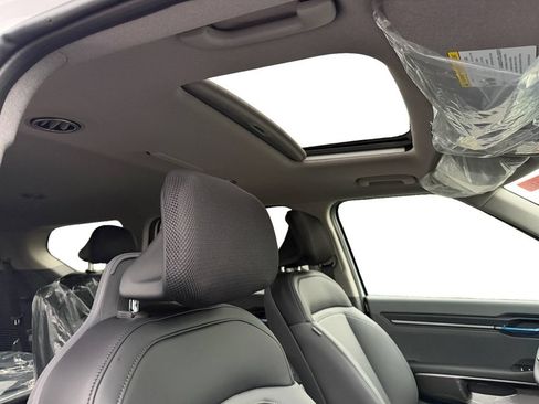 New 2026 Kia EV9 Light RWD image 5