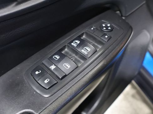 Used 2019 Jeep Cherokee Trailhawk AWD/4WD image 13