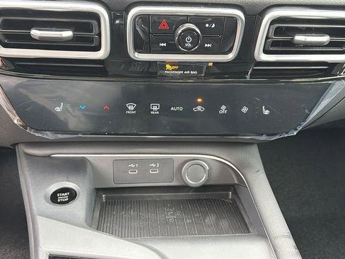 New 2026 Nissan Sentra SV w/ SV Convenience Package FWD image 25
