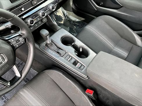 Used 2025 Honda Civic Sport image 17