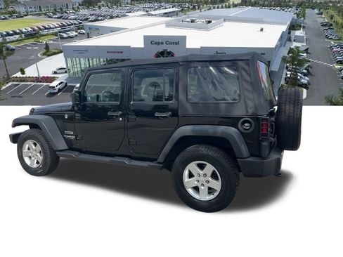 Certified 2016 Jeep Wrangler Unlimited Sport w/ Connectivity Group AWD/4WD image 31