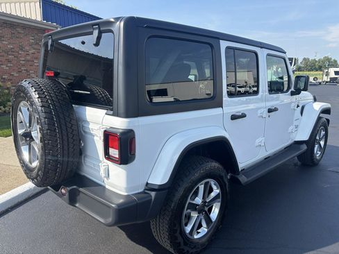 Used 2020 Jeep Wrangler Unlimited Sahara AWD/4WD image 3