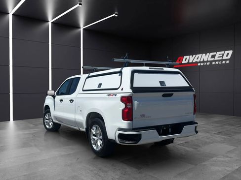 Used 2020 Chevrolet Silverado 1500 Custom w/ Custom Value Package AWD/4WD image 4