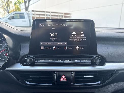 Used 2024 Kia Forte LXS w/ LXS Technology Package image 12