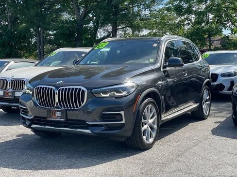 Certified 2023 BMW X5 xDrive40i w/ Premium Package AWD/4WD image 2