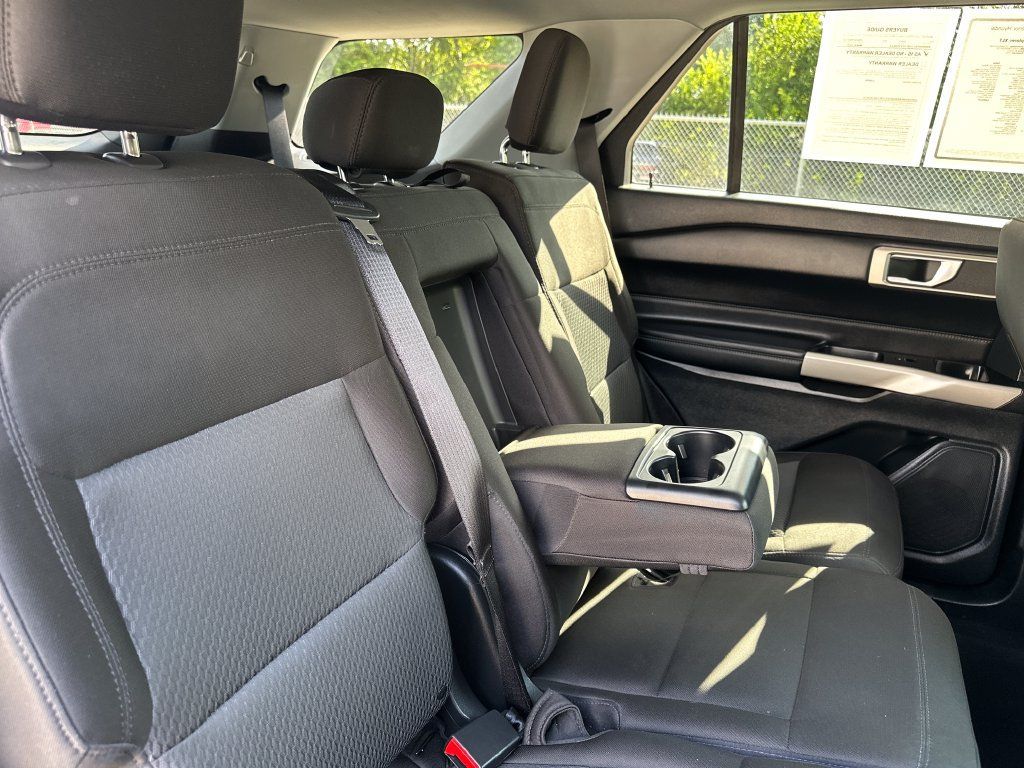 Used 2023 Ford Explorer XLT RWD image 24