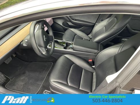 Used 2018 Tesla Model 3 Long Range image 20