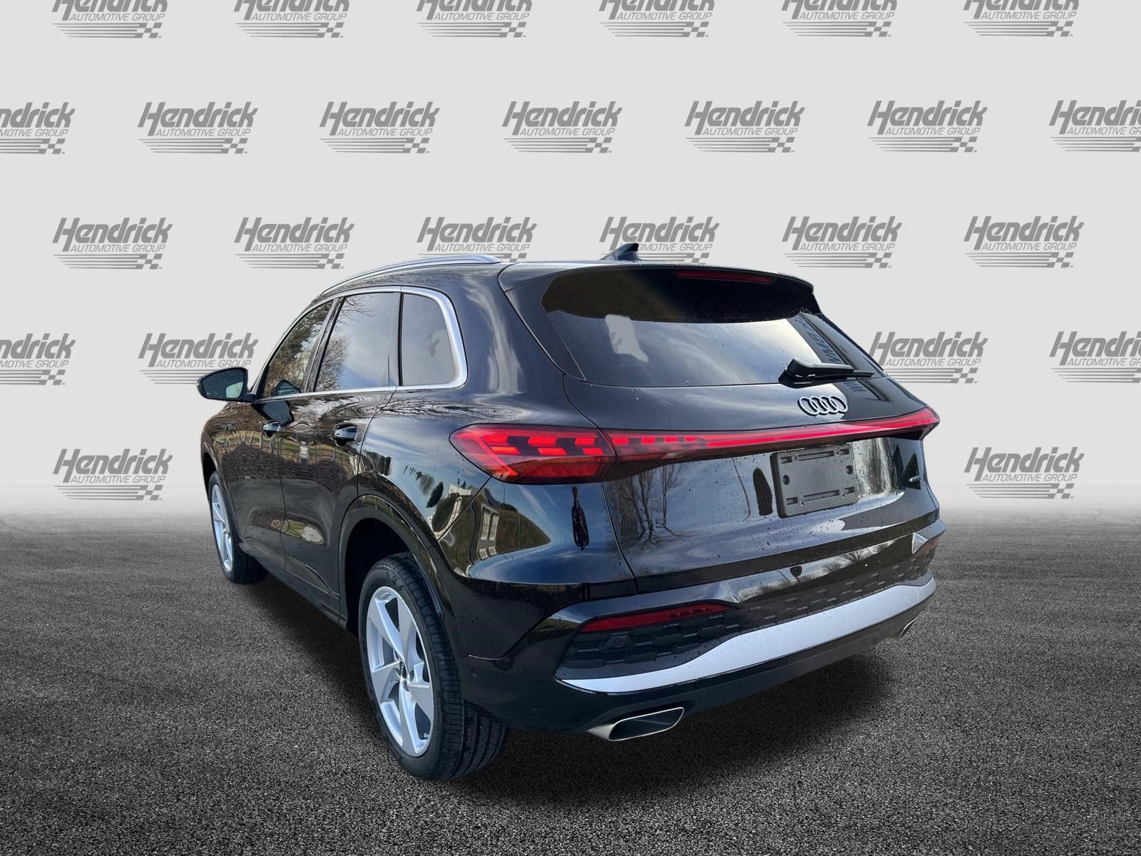 Used 2025 Audi Q5 Premium w/ Premium Plus AWD/4WD image 7