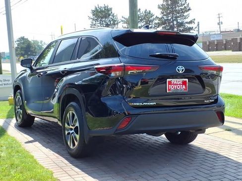 Used 2026 Toyota Highlander XLE AWD/4WD image 6