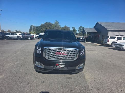 Used 2015 GMC Yukon SLT image 1