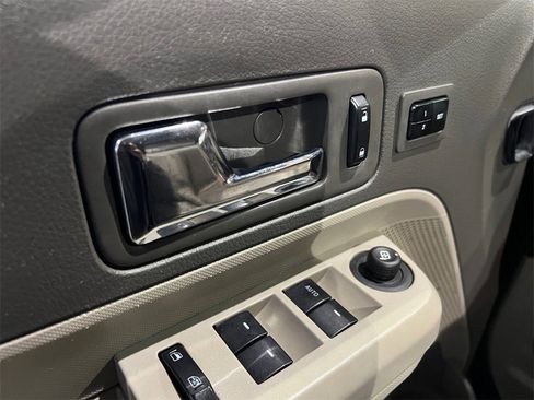 Used 2008 Ford Edge Limited image 23