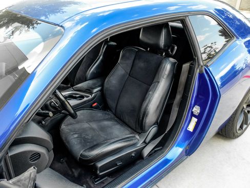 Used 2018 Dodge Challenger SXT Plus RWD image 39