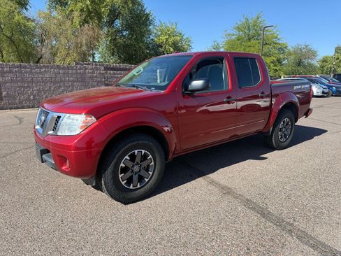 Used 2018 Nissan Frontier Desert Runner RWD image 1