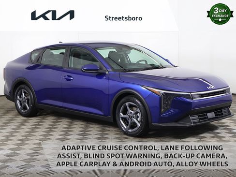 Used 2025 Kia K4 LXS image 1