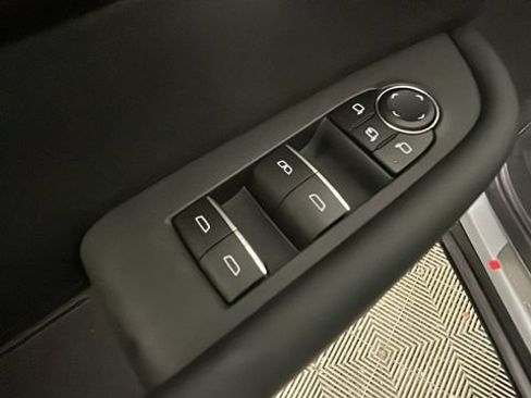 New 2026 Buick Enclave Sport Touring w/ Power Package FWD image 10