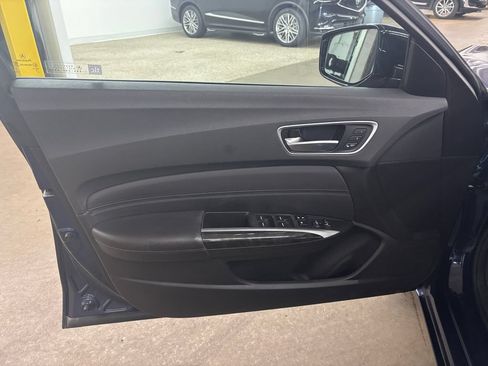 Used 2020 Acura TLX FWD image 11
