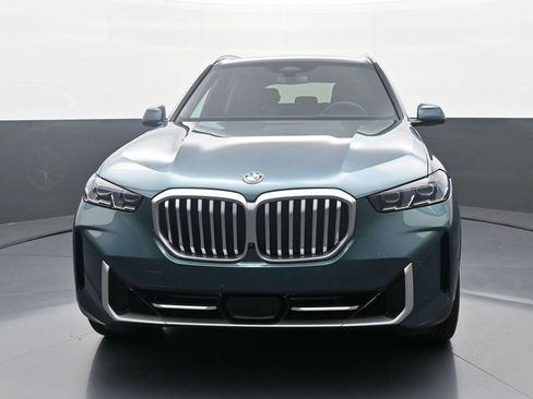 Used 2025 BMW X5 xDrive40i image 2