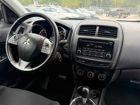 Used 2015 Mitsubishi Outlander Sport ES FWD image 19