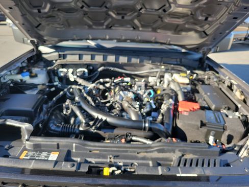 Used 2022 Ford Bronco Wildtrak image 16