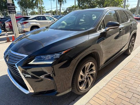 Used 2019 Lexus RX 350L Luxury w/ Cold Area Package (CT) FWD image 3