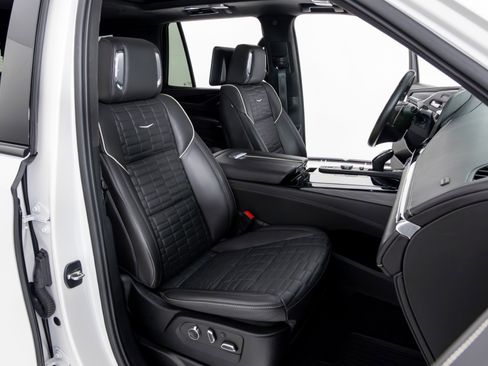 Used 2023 Cadillac Escalade V image 26