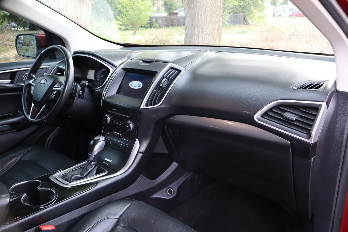 Used 2016 Ford Edge SEL w/ Equipment Group 201A AWD/4WD image 17