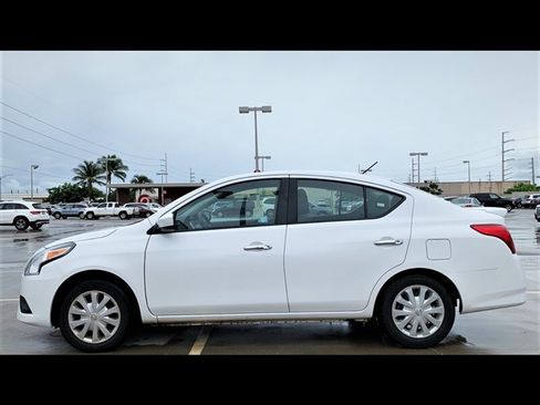 Used 2017 Nissan Versa SV FWD image 8