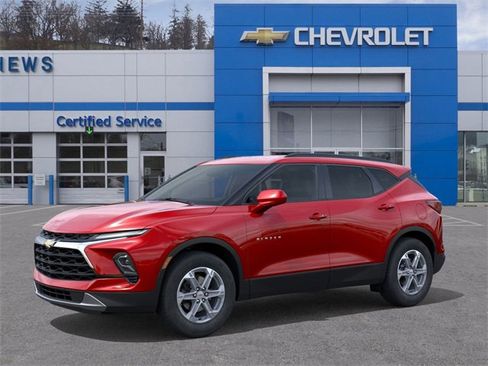 New 2025 Chevrolet Blazer LT w/ Convenience Package image 2