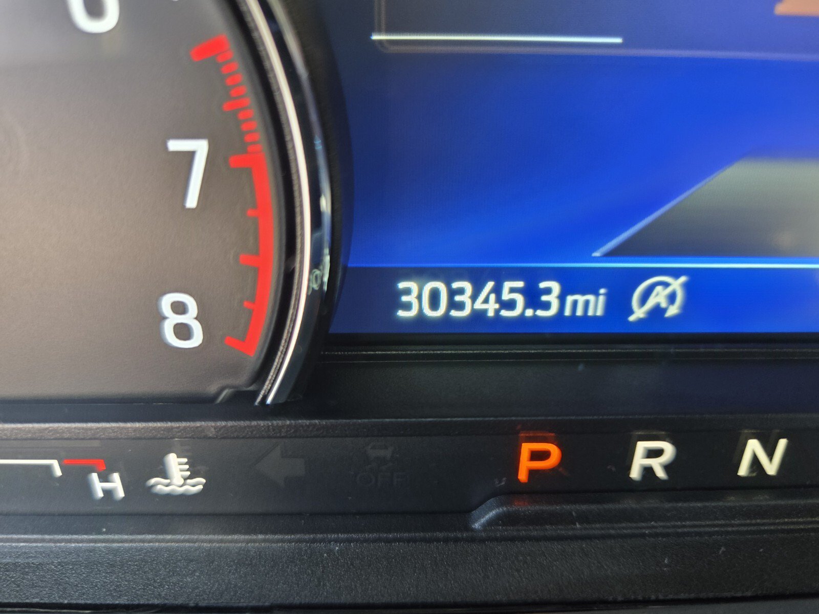Used 2023 Ford Explorer XLT w/ Equipment Group 202A AWD/4WD image 25