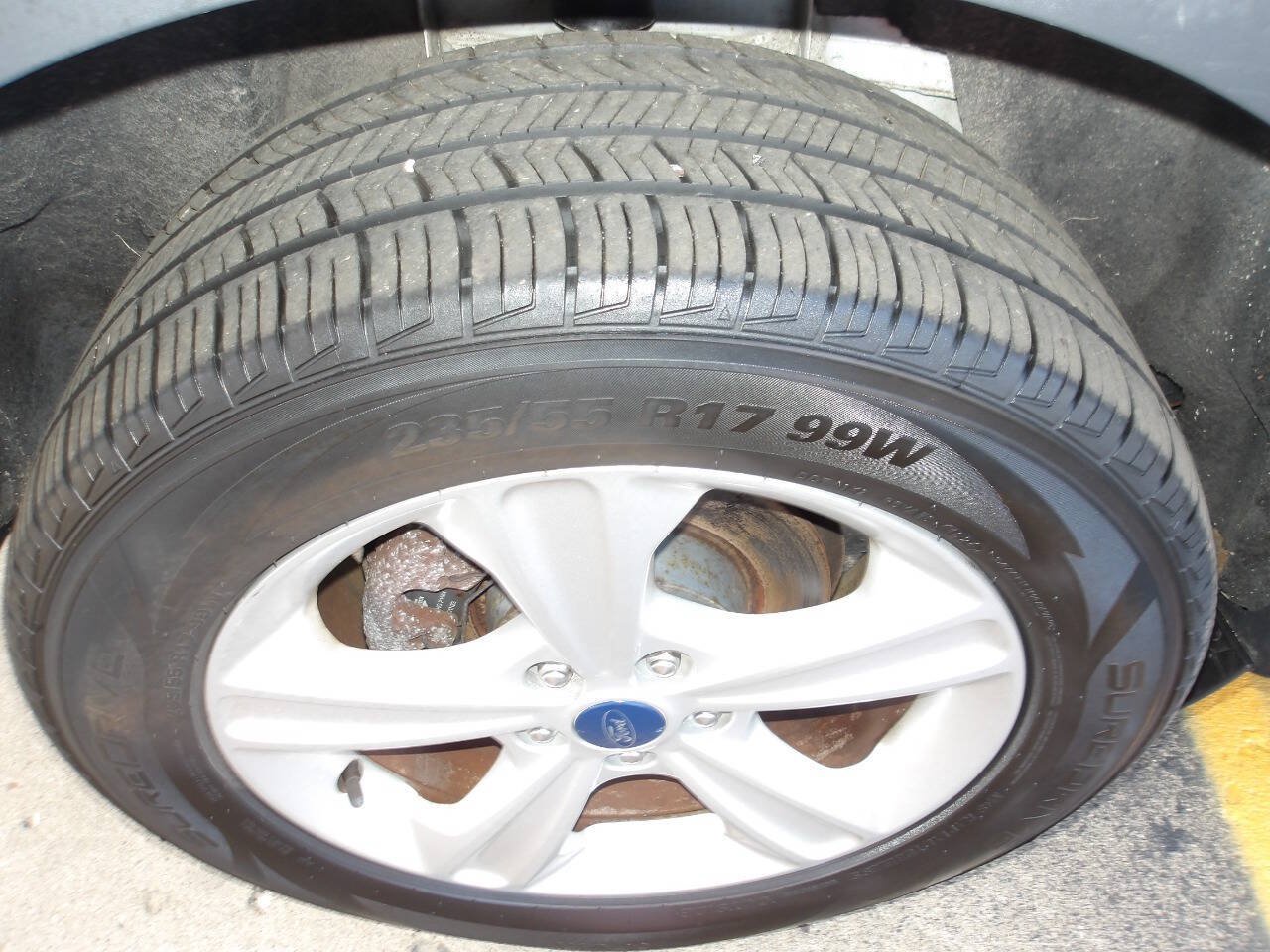 Used 2015 Ford Escape SE FWD image 46