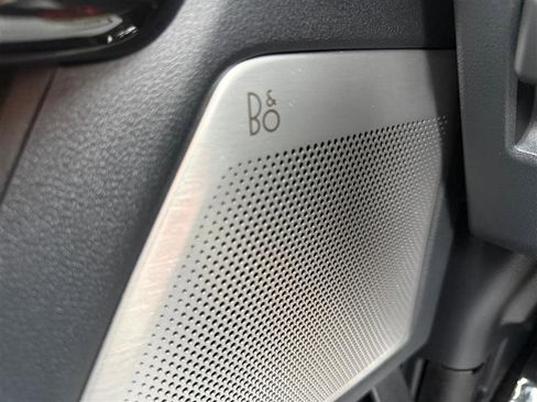 Used 2022 Ford F150 Lightning Platinum image 35