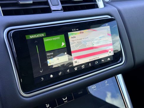 Used 2021 Land Rover Range Rover Sport HSE Silver Edition image 7