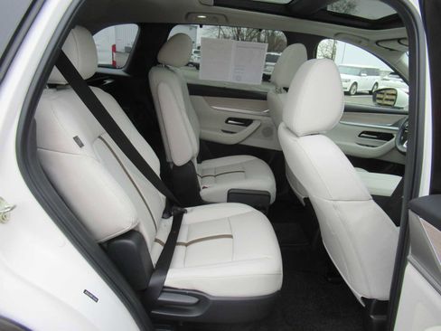 Used 2024 MAZDA CX-90 3.3 Turbo w/ Premium Plus Pkg image 23