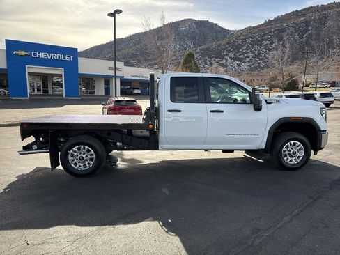 New 2026 GMC Sierra 2500 Pro image 8