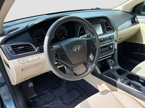 Used 2017 Hyundai Sonata Sport FWD image 9