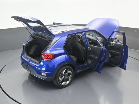 Used 2022 Hyundai Venue SEL FWD image 61