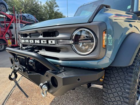 Used 2021 Ford Bronco Big Bend w/ Sasquatch Package AWD/4WD image 4