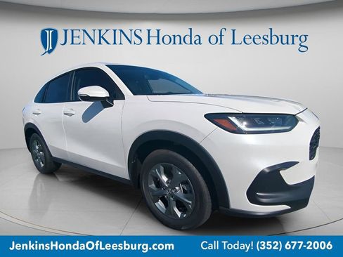 New 2026 Honda HR-V LX image 1