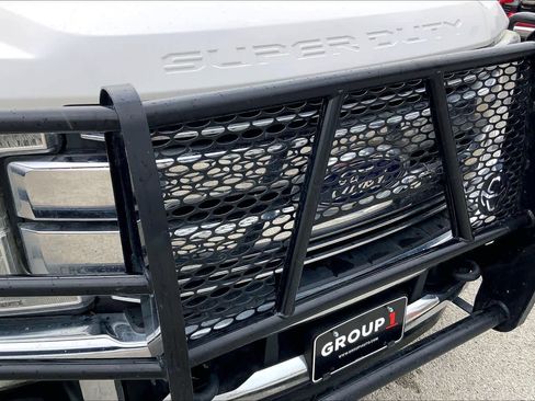 Used 2019 Ford F250 Lariat w/ Lariat Ultimate Package image 29