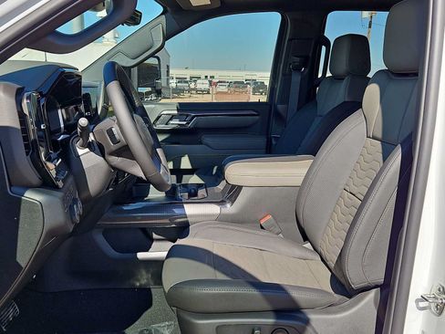 New 2026 Chevrolet Silverado 2500 ZR2 w/ LPO, Dark Essentials Package AWD/4WD image 15