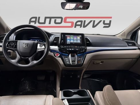 Used 2023 Honda Odyssey Touring image 17