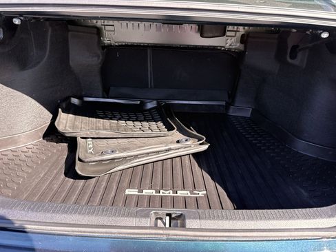 Used 2019 Toyota Camry LE image 23