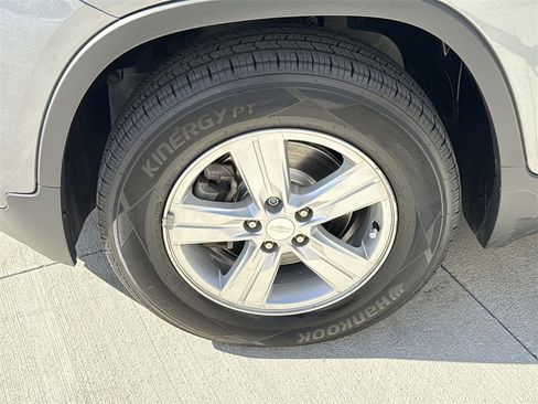 Used 2020 Chevrolet Trax LS w/ Tint and Cruise Package image 27